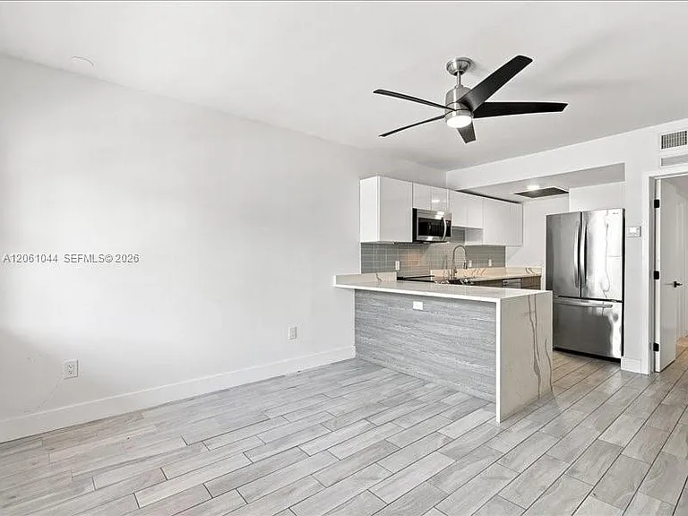 1000 7th St #1 — Photo 9