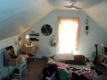 5th image of 8 1/2 William St Unit 10