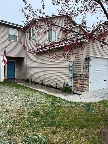 2127 S Amy Ave Photo 1