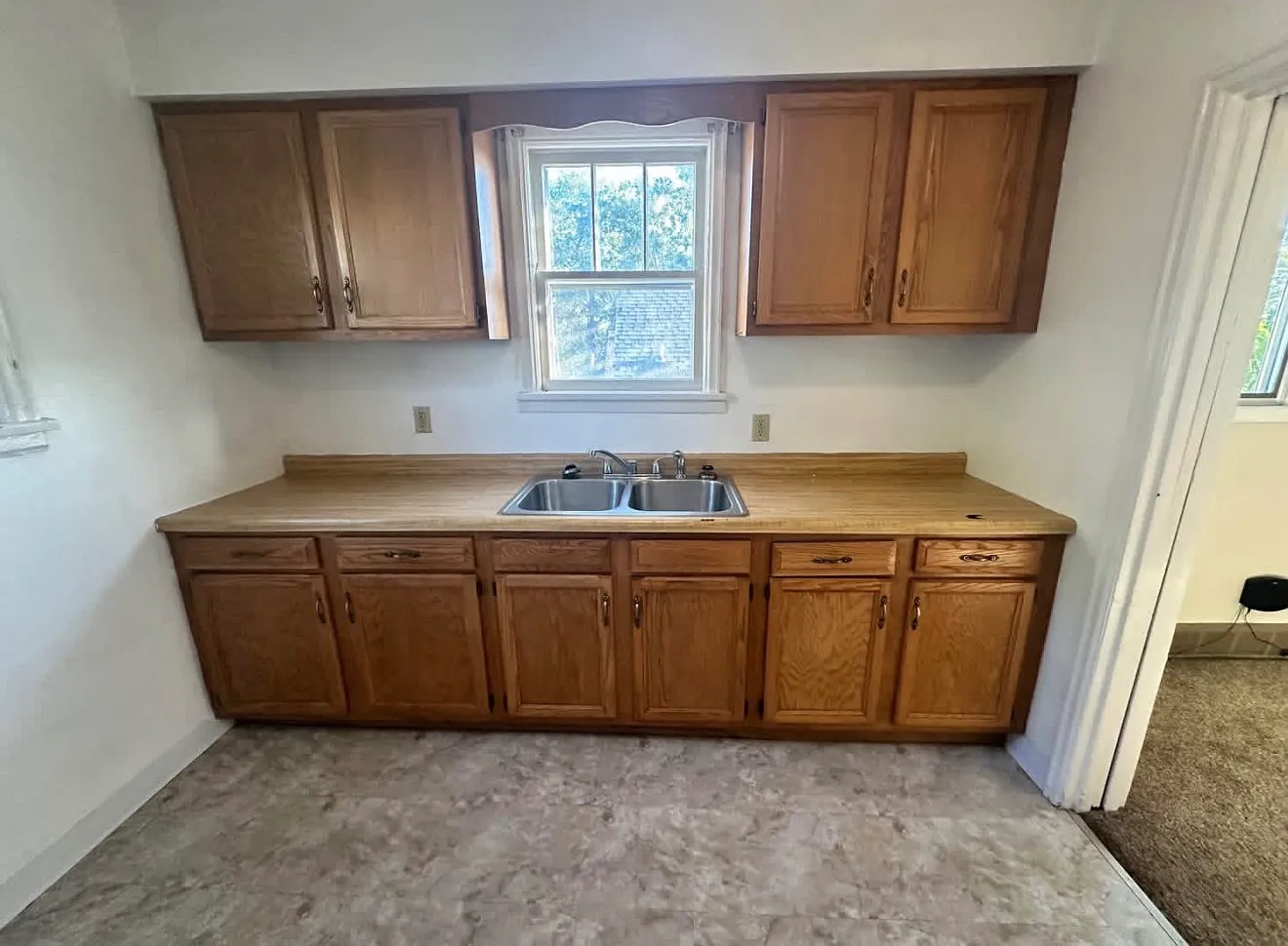 3 bed, 1400 sqft, $1,275 — Photo 2