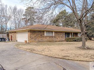 6 Cambridge Dr, Texarkana, AR 71854
