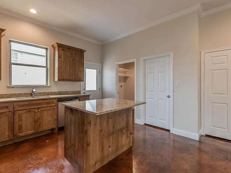 104 Patriot Cir — Photo 12