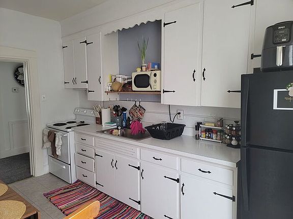 2nd image of 4 S Westside Ave #2