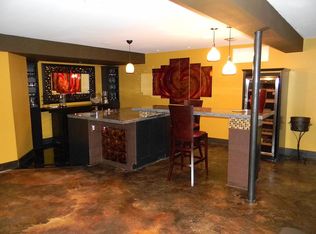 4876 Annamohr Dr, Fairfax, VA 22030