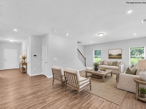 4th image of 104 Meath Ct