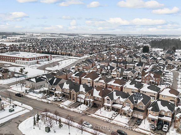 3rd image of 430 Father Tobin Rd