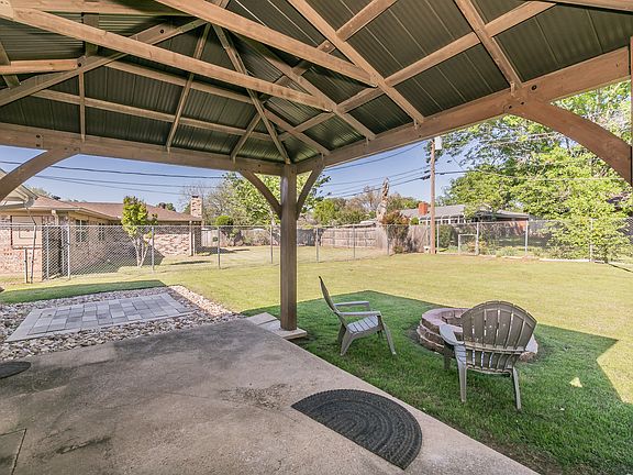 3rd image of 4908 Caton Dr