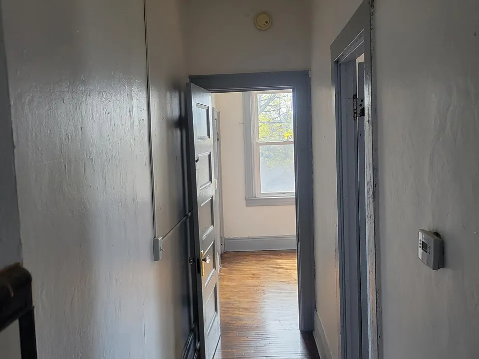 223 Jersey St #2