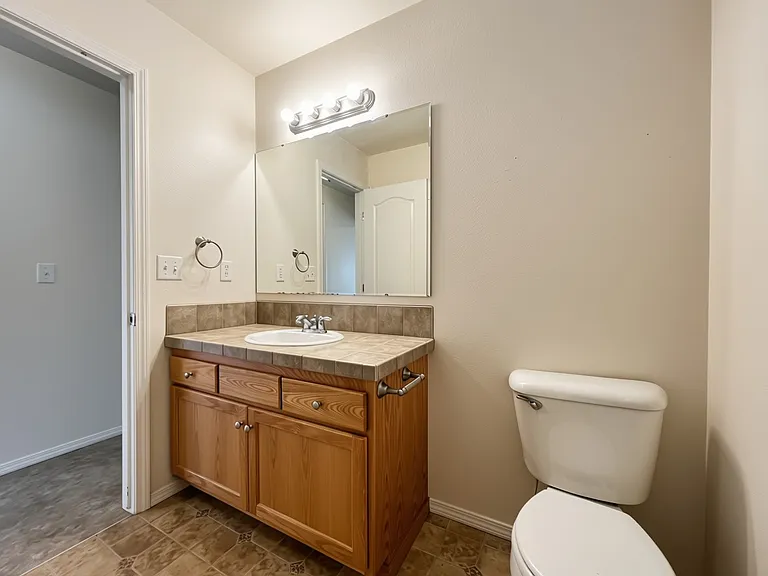4759 E Tanoak Dr — Photo 23
