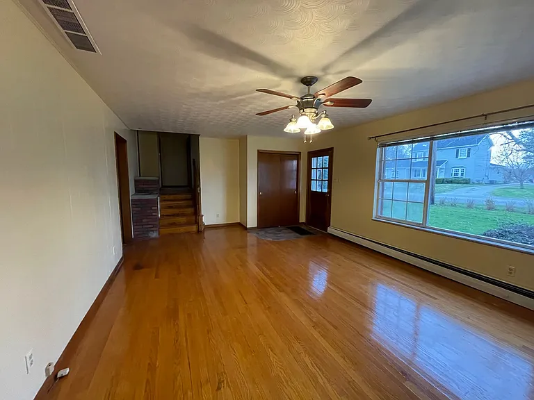 1155 Dogwood Rdg — Photo 4