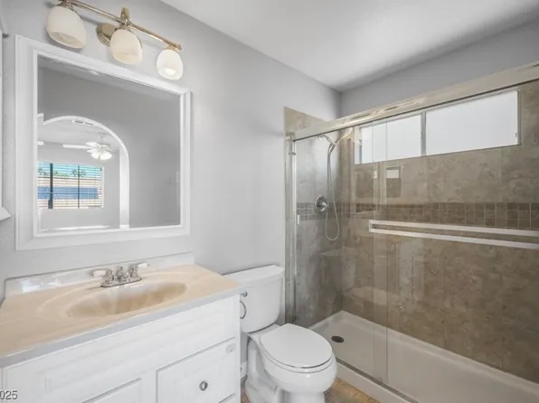 84 Urbana Dr, Henderson, NV 89074