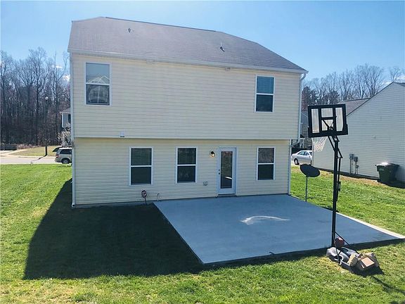 4th image of 300 Trimble Dr