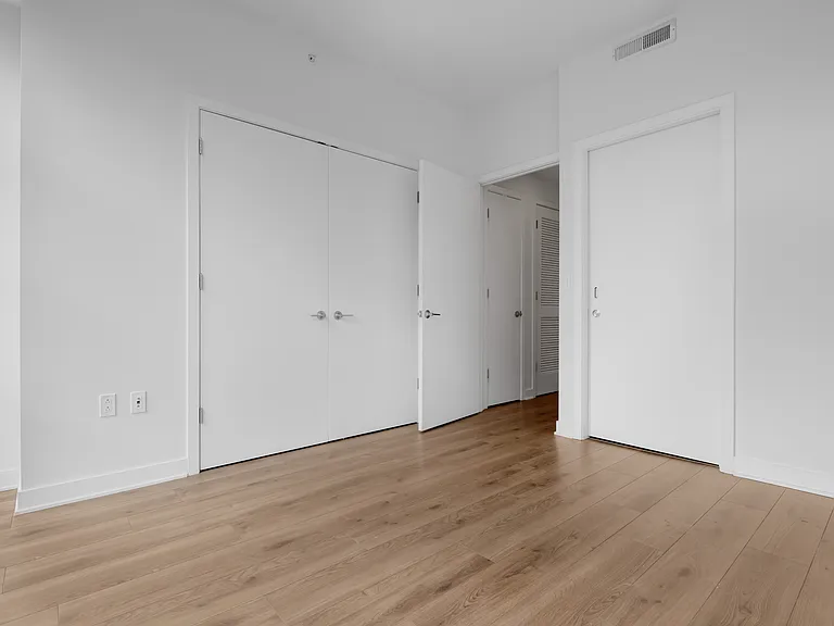 2030 8th St NW #Penthouse 4 — Photo 13