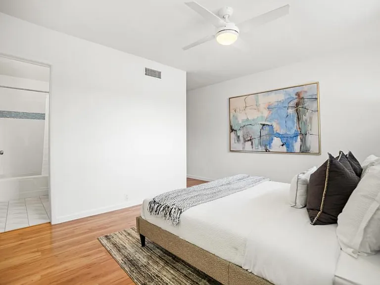 485 S Madison Ave #7 — Photo 3