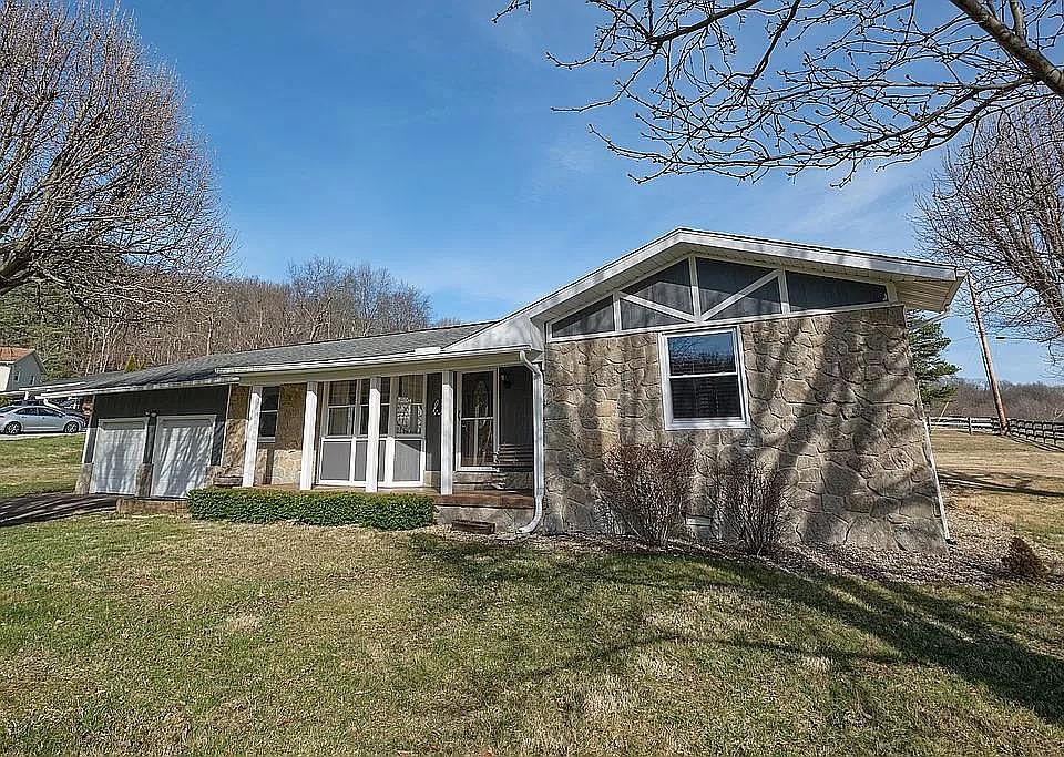 1st image of 212 Nesbitt Rd