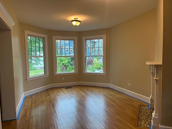 5th image of 217 Beacon St