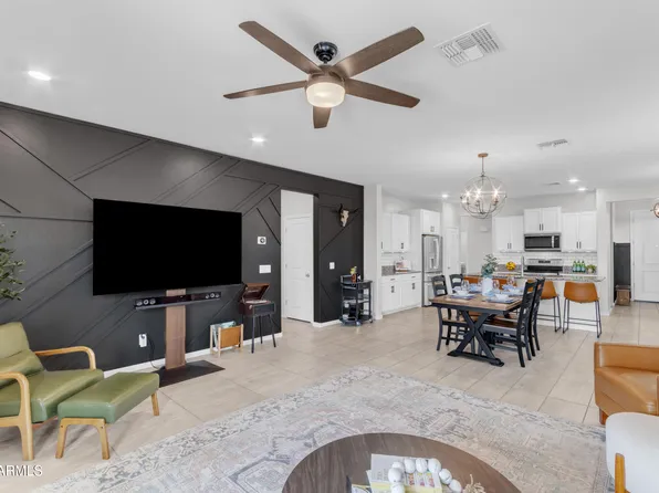 36943 N EL MORRO Trail, San Tan Valley, AZ 85140