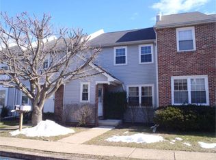 1553 Russett Dr, Warminster, PA 18974