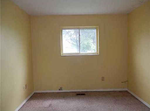 4th image of 1852 Fair Oaks Dr