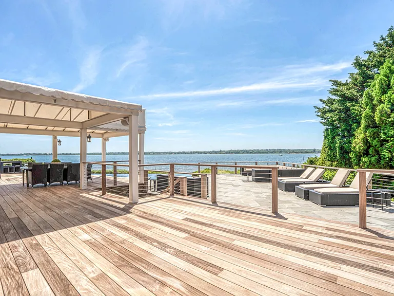 335 E Lake Dr — Photo 21