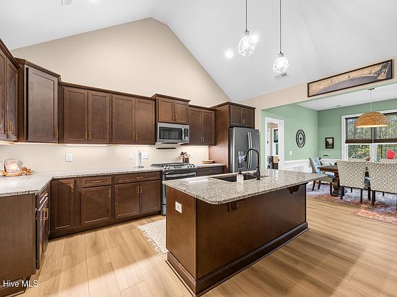 2nd image of 508 Crystal Road