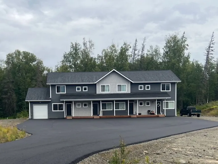 1777 N Nina Cir — Photo 1