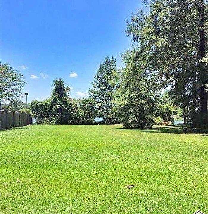 2nd image of 4 Powell Ln