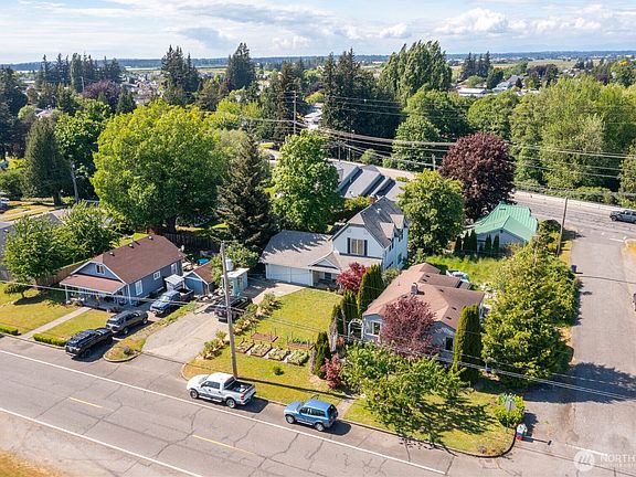 5th image of 704 Glenning Street