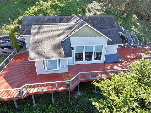 2nd image of 16825 Highway 101 N