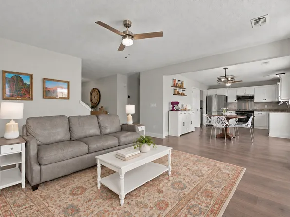 199 Vintage Cir, Hendersonville, TN 37075