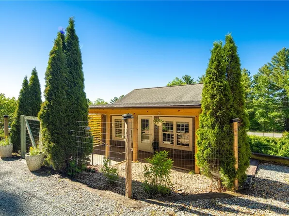 279 Green St, Blowing Rock, NC 28605
