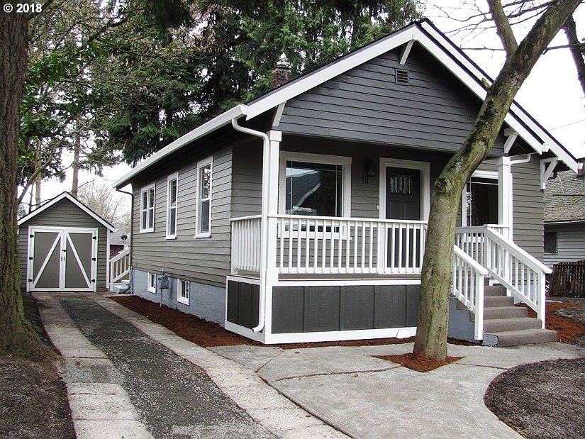 1st image of 711 W 21st St