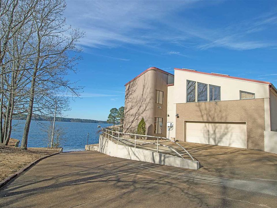 1st image of 155 Eastern Shores Dr