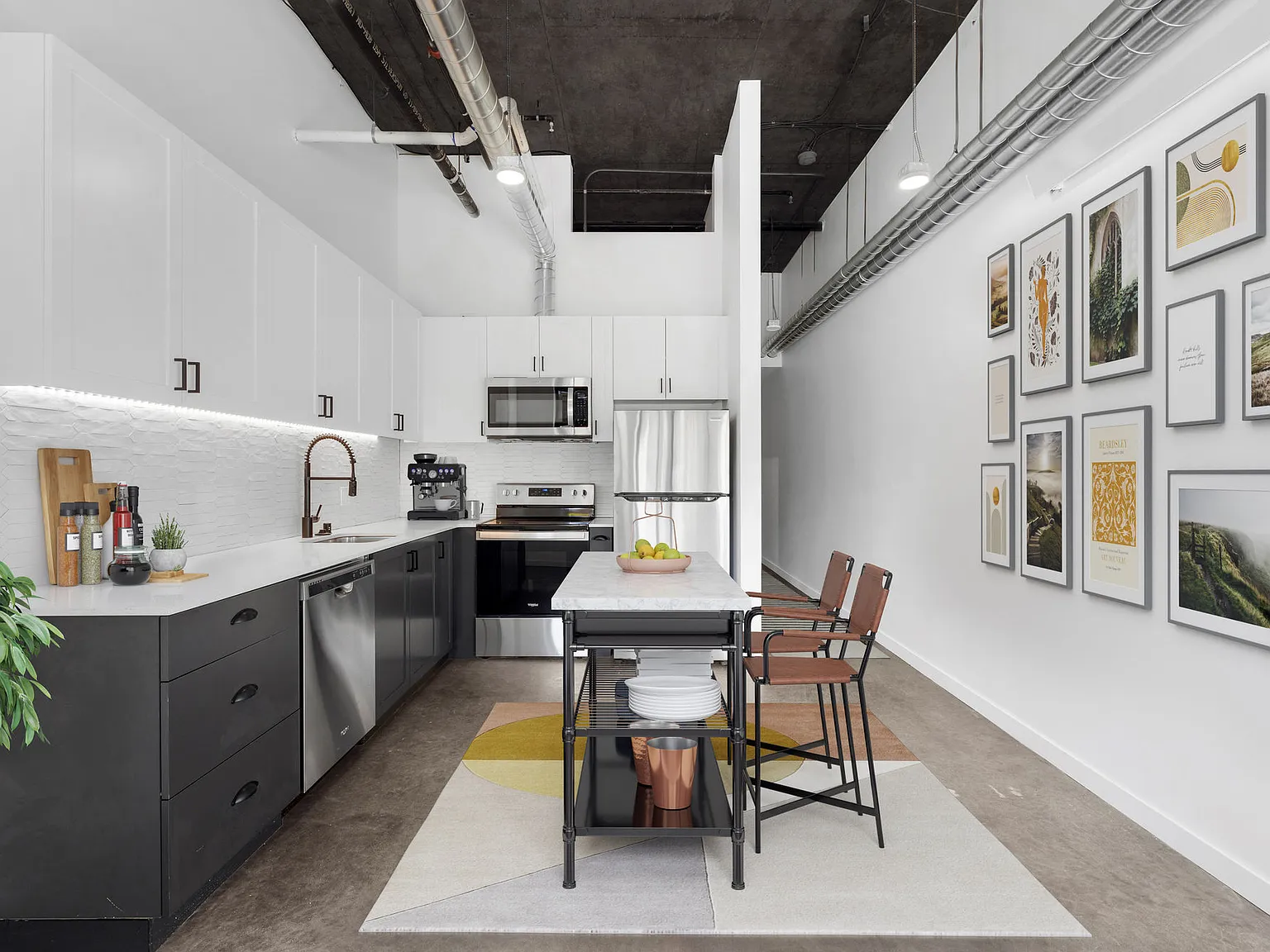 Chelsea Heights — Photo 1