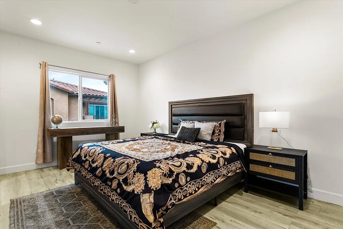 3 bed, $7,500 — Photo 3