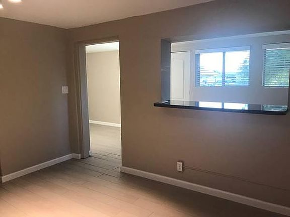 3rd image of 10421 N 13th Ave APT A