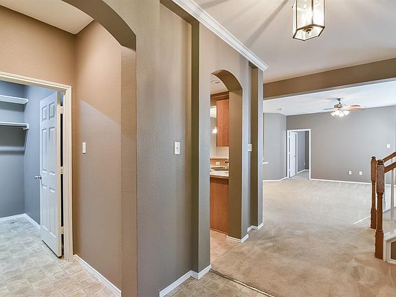 4th image of 1408 Ravenwood Dr