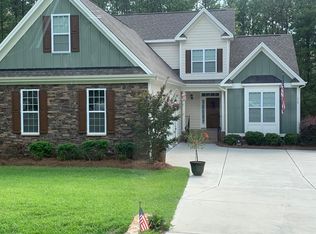 115 Falling Water Rd, Spring Lake, NC 28390