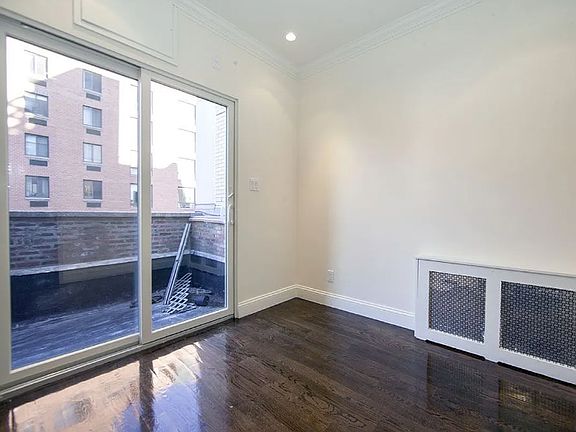 2nd image of 446 W 19th St APT 4B