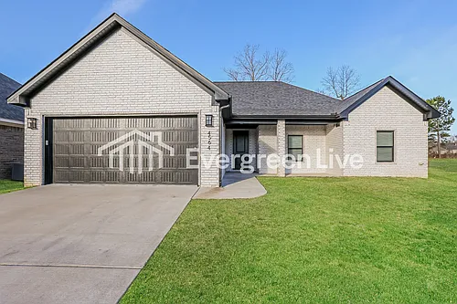 4564 Western Woods Dr Photo 1