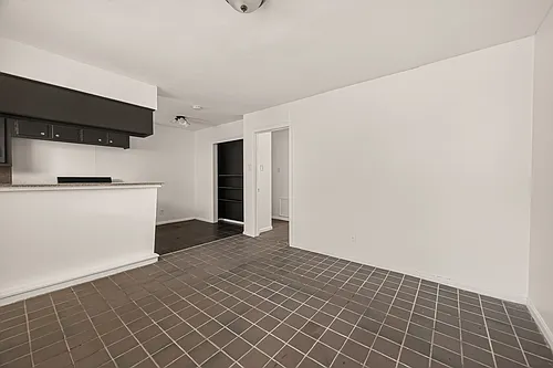 2712 Oakcliff St Photo 1