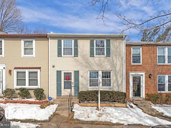 9920 Oakdale Woods Ct, Vienna, VA 22181