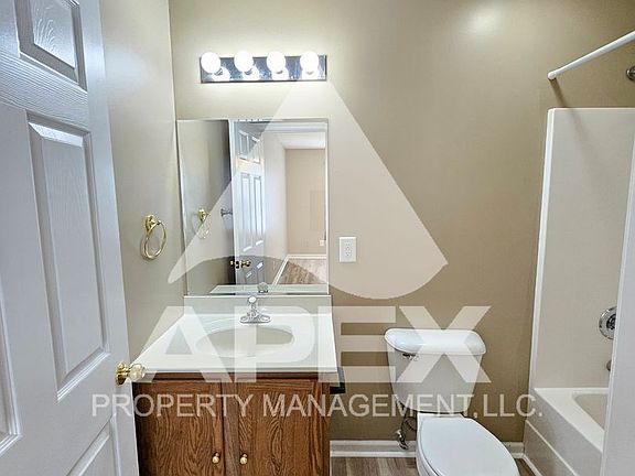 5th image of 4704 Royal Prince Way