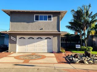 1020 Fathom Ave, Seal Beach, CA 90740