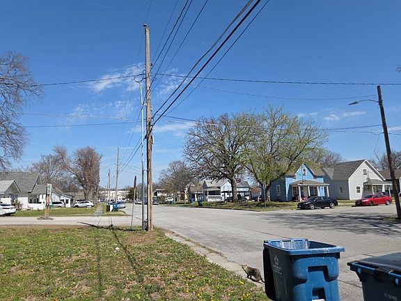 5th image of 601 Orner St