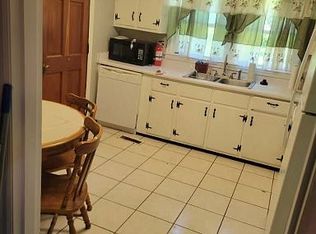 808 Cherokee Trl, Rossville, GA 30741