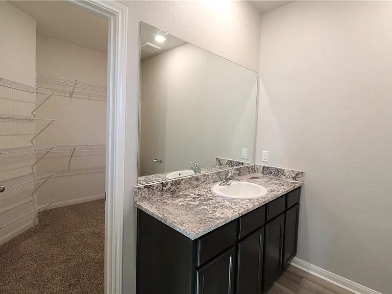 509 Washington Dr — Photo 14