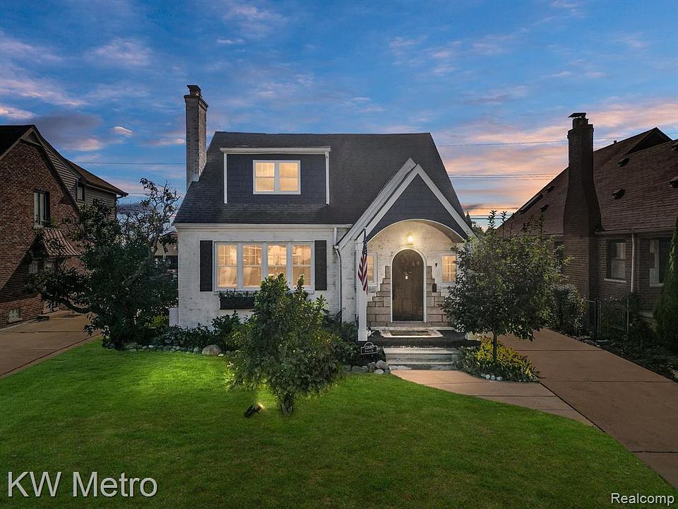 22680 Bayview Dr, Saint Clair Shores, MI 48081 Zillow