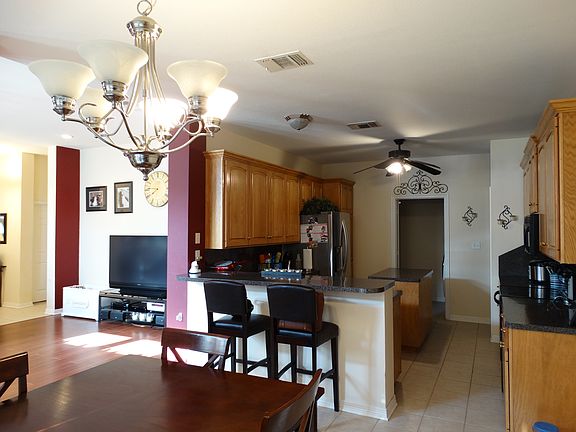 Dining Rm,Kitchen,Living Rm