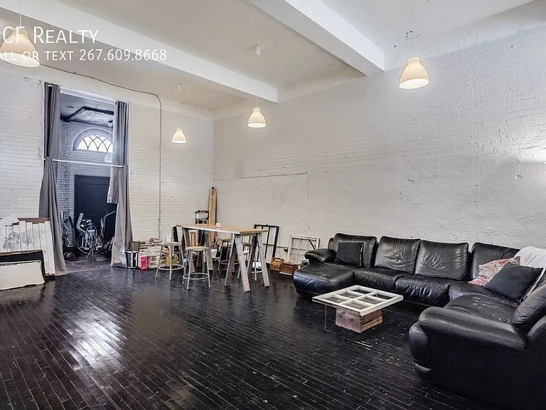 1804-08 E Hazzard St #1B — Photo 8
